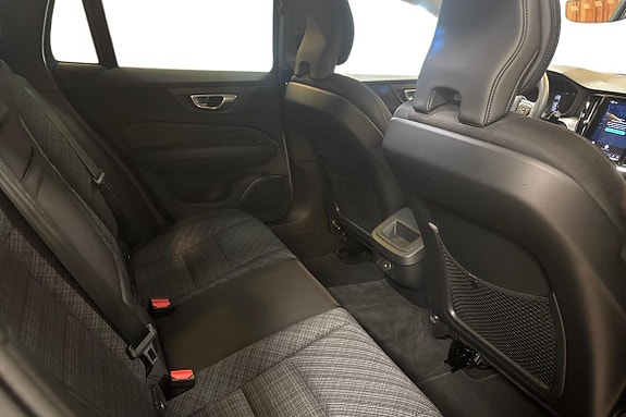 Volvo V60 11 of 13
