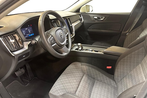 Volvo V60 8 of 13