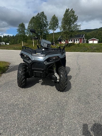 Polaris sportsman 570 Deluxe 2 of 2