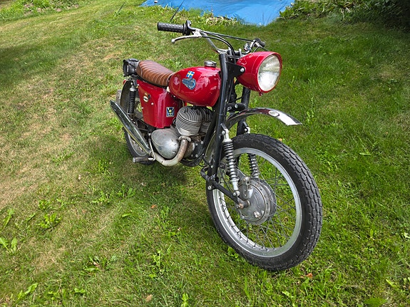 Monark 3 of 5