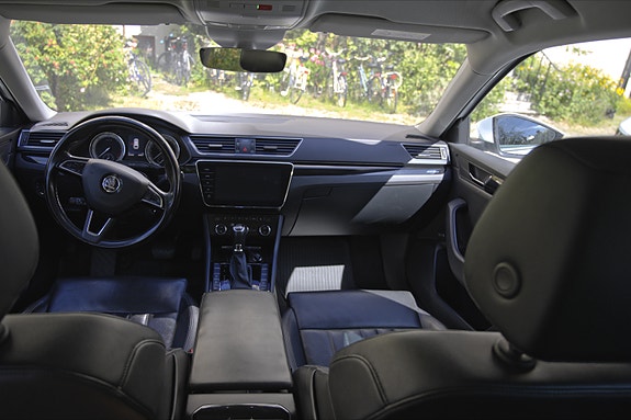 Skoda Superb 6 of 7