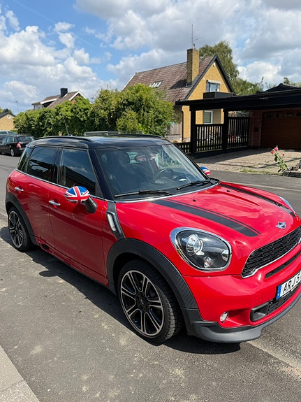 MINI Countryman Cooper SD 2 of 15
