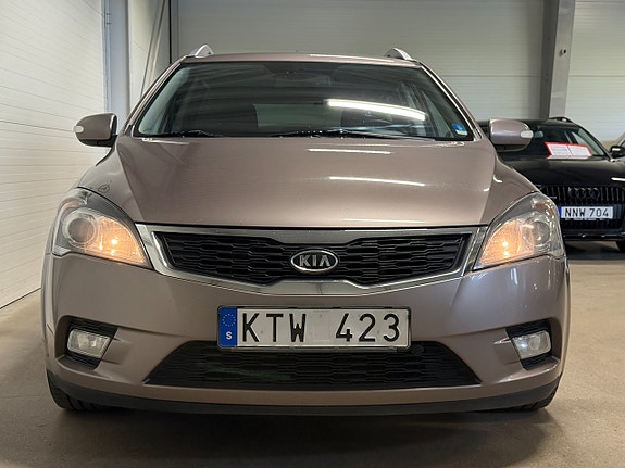 Kia Ceed 9 of 19