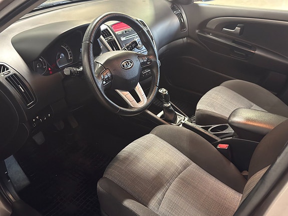 Kia Ceed 11 of 19