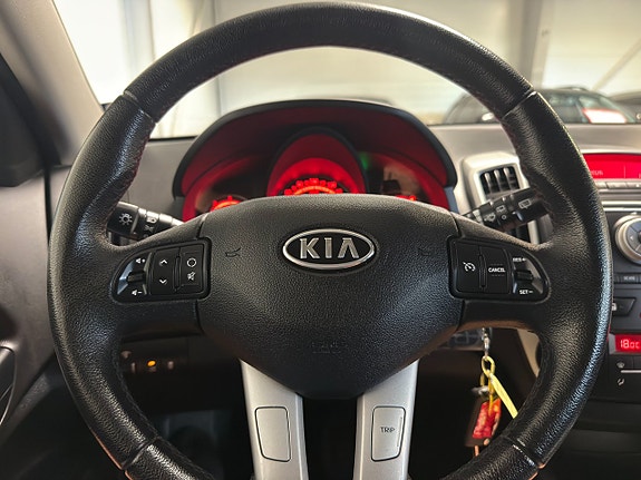 Kia Ceed 10 of 19