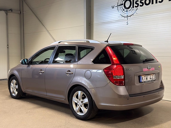 Kia Ceed 4 of 19