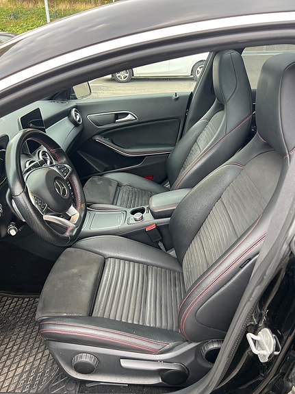 Mercedes-Benz CLA200 7 of 21