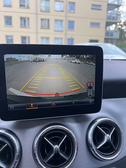 Mercedes-Benz CLA200 18 of 21