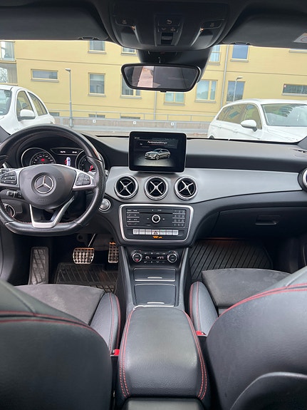 Mercedes-Benz CLA200 20 of 21