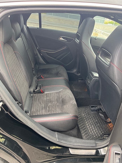 Mercedes-Benz CLA200 6 of 21