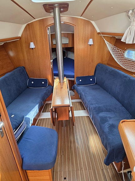 Jeanneau Sun Odyssey (2005) – Modern komfort och seglarglädje! - Bullandö marina 2 of 5