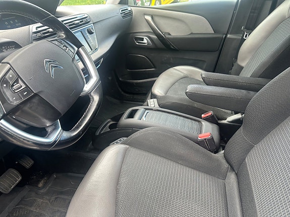 Citroen Grand C4 Picasso 8 of 17