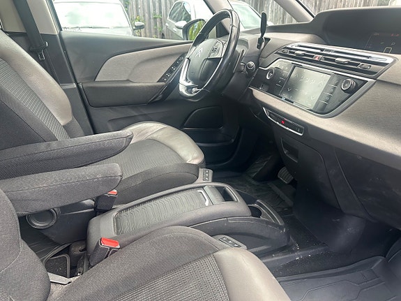 Citroen Grand C4 Picasso 7 of 17