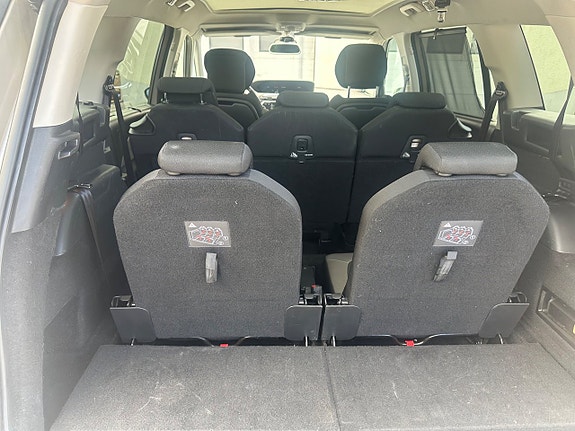 Citroen Grand C4 Picasso 13 of 17