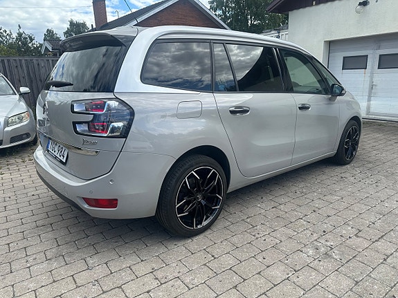 Citroen Grand C4 Picasso 6 of 17