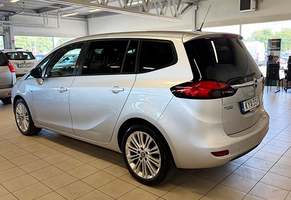 Opel Zafira Tourer 4 of 15