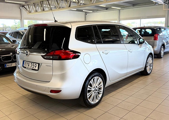 Opel Zafira Tourer 7 of 15