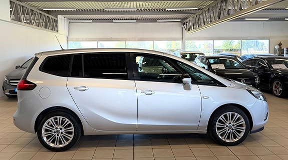 Opel Zafira Tourer 8 of 15