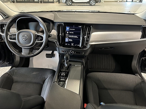 Volvo V90 Cross Country 20 of 25