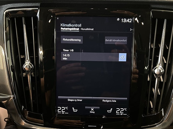 Volvo V90 Cross Country 24 of 25