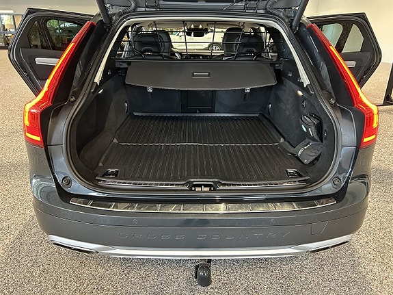 Volvo V90 Cross Country 15 of 25