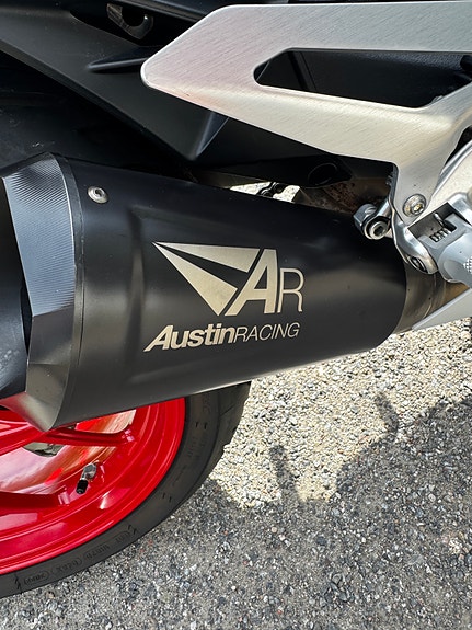 Ducati Panigale V2 6 of 25