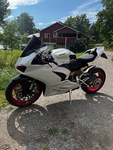 Ducati Panigale V2 22 of 25
