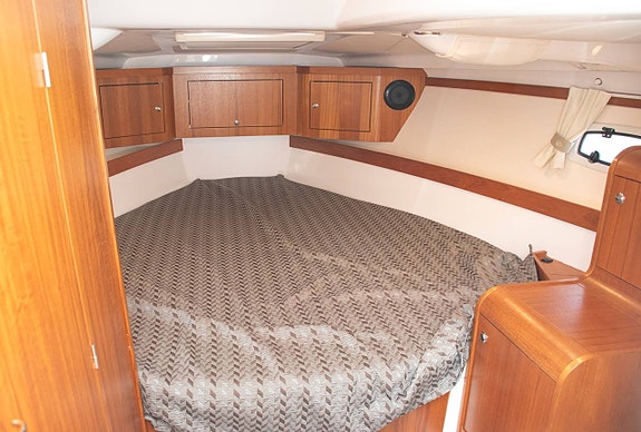 AQUADOR 28 HT | Diesel V6 | 8995/m 10 of 12