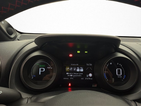 Toyota Yaris 27 of 30