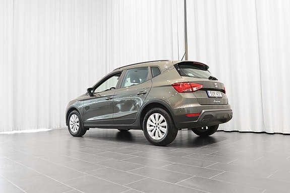 Seat Arona 3 of 17