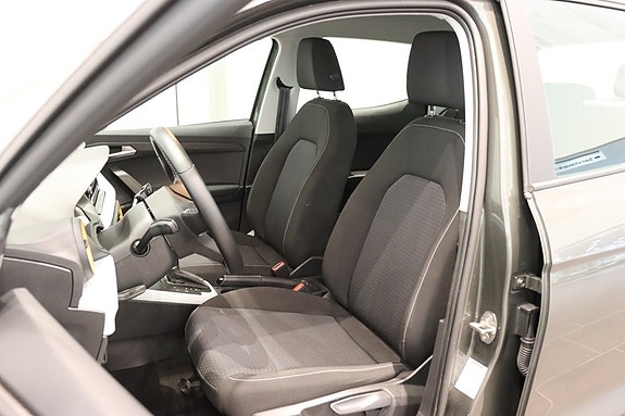 Seat Arona 7 of 17
