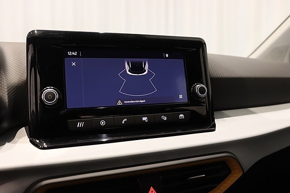 Seat Arona 14 of 17