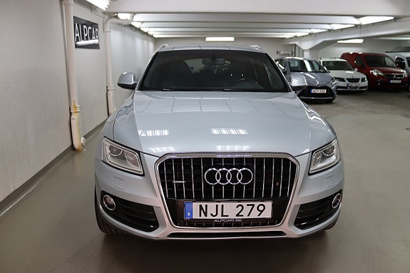 Audi Q5 4 of 22