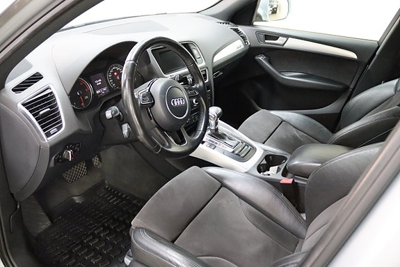 Audi Q5 11 of 22