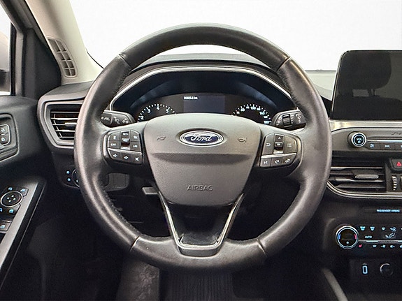 Ford Focus 13 of 30