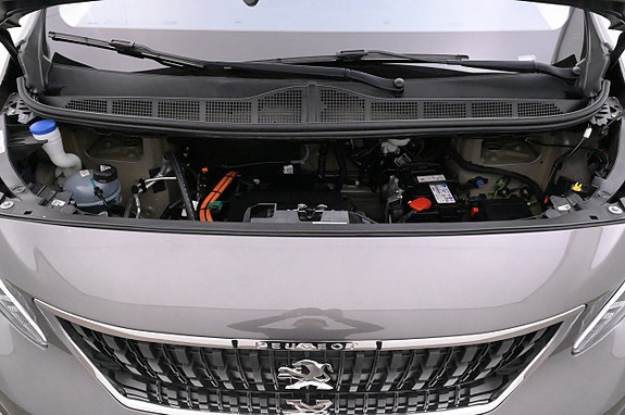 Peugeot e-Expert 26 of 27