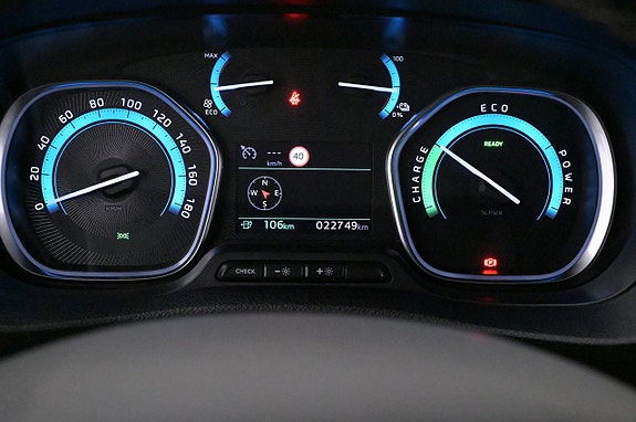 Peugeot e-Expert 8 of 27