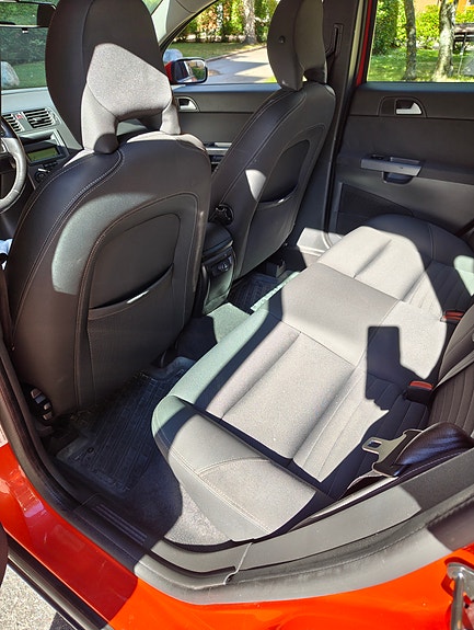 Volvo V50 7 of 9