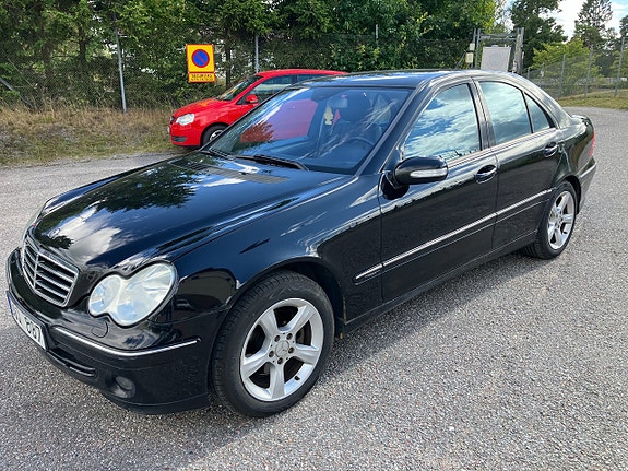 Mercedes-Benz C200