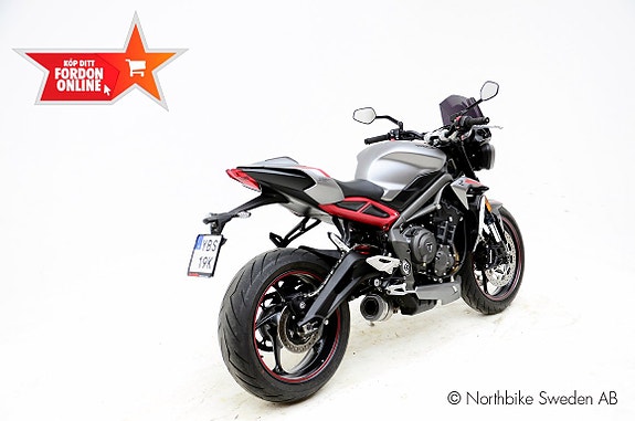 Triumph Street Triple R 3 of 11