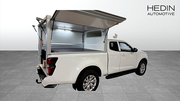 Isuzu D-max 7 of 9
