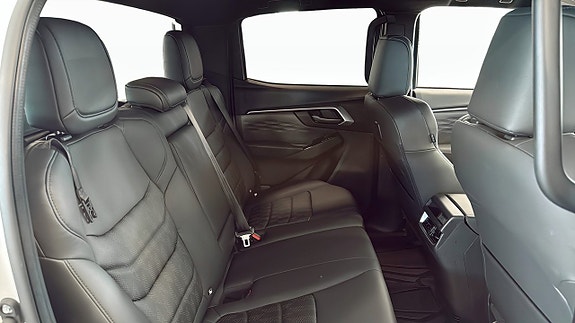 Isuzu D-max 5 of 10
