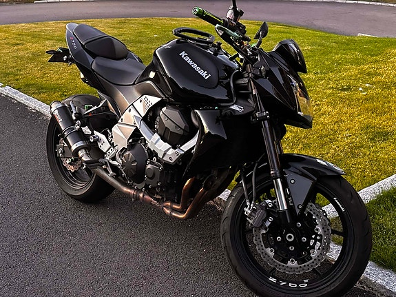 Kawasaki Z750 7 of 8