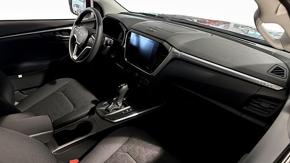 Isuzu D-max 3 of 10