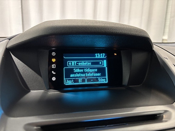 Ford Transit Connect 19 of 25