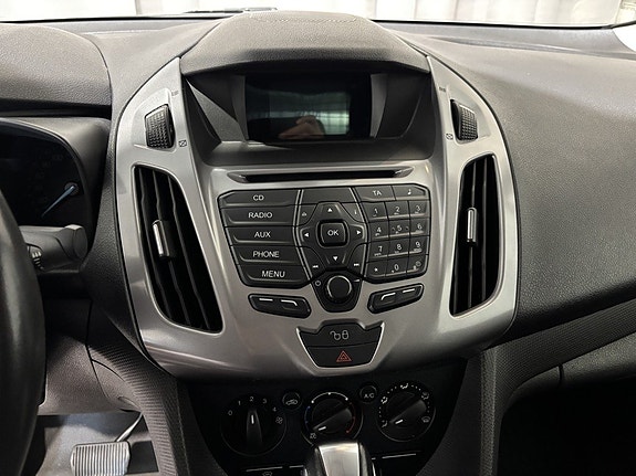 Ford Transit Connect 17 of 25