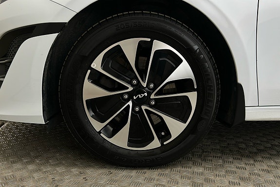Kia Ceed 12 of 22