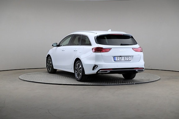 Kia Ceed 2 of 22