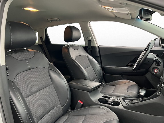 Kia Niro 11 of 25