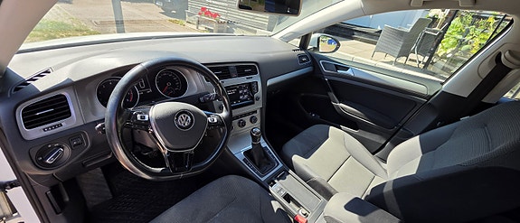 Volkswagen Golf VII 5 of 11